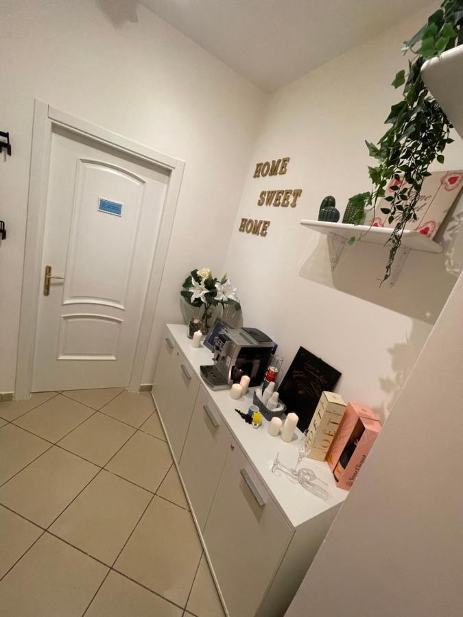Home Sweet Home Inizio Di Spacca Napoli المظهر الخارجي الصورة