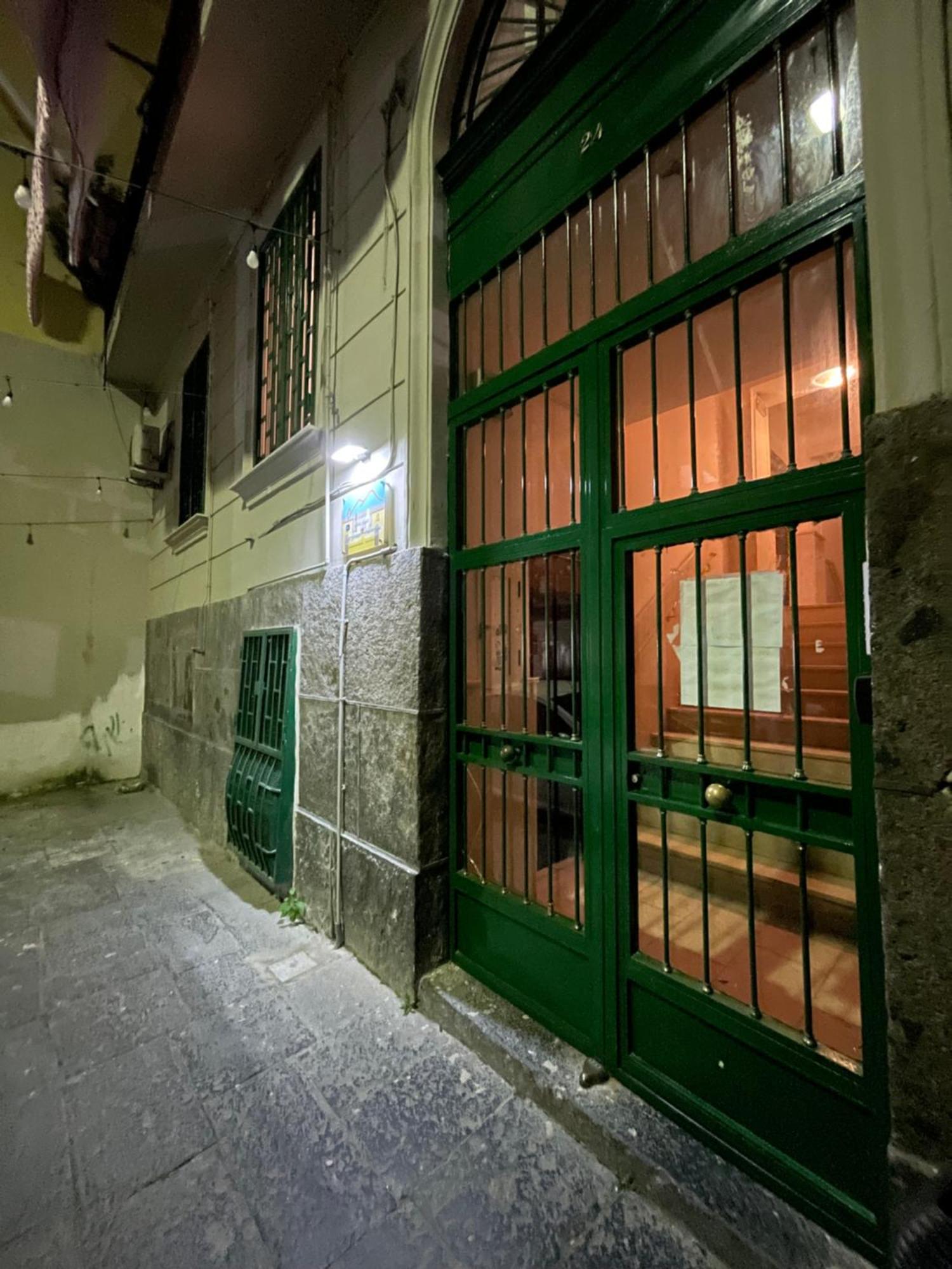 Home Sweet Home Inizio Di Spacca Napoli المظهر الخارجي الصورة